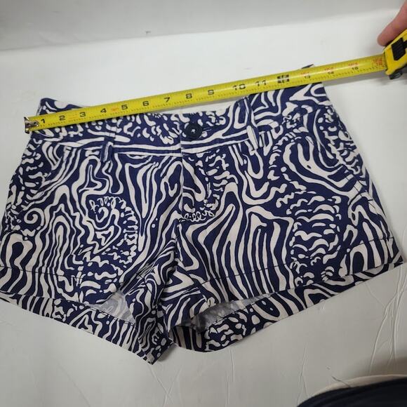 Lilly Pulitzer Womens Size 00 The Walsh Short Blue White Hidden Waves - Picture 5 of 6